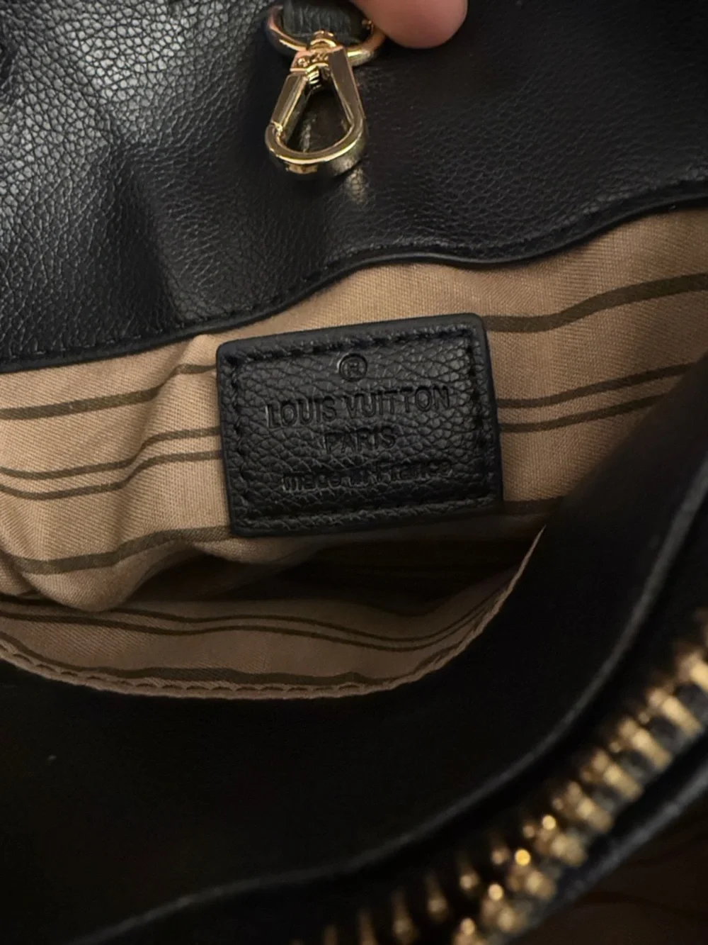 Louis Vuitton Textured Black Leather Bag - Picture 5 of 8